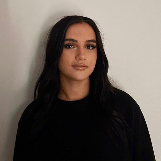 Lina hat ein Praktikum im Marketing bei Ayming gemacht